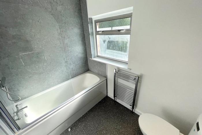 Photo 6 Photo 6